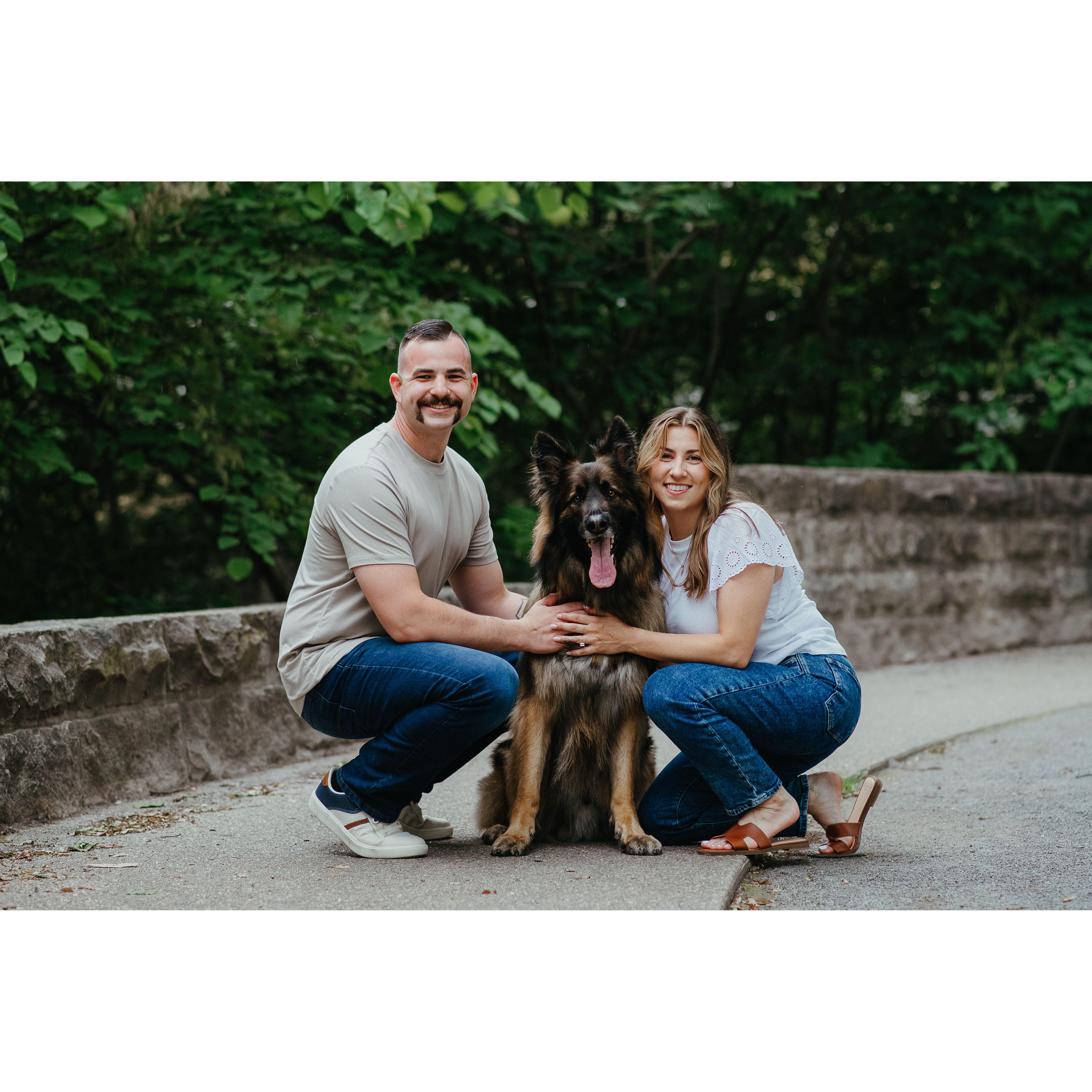 Engagement pictures with Akron