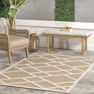 Brigitta Raised Lattice Indoor/Outdoor Area Rug