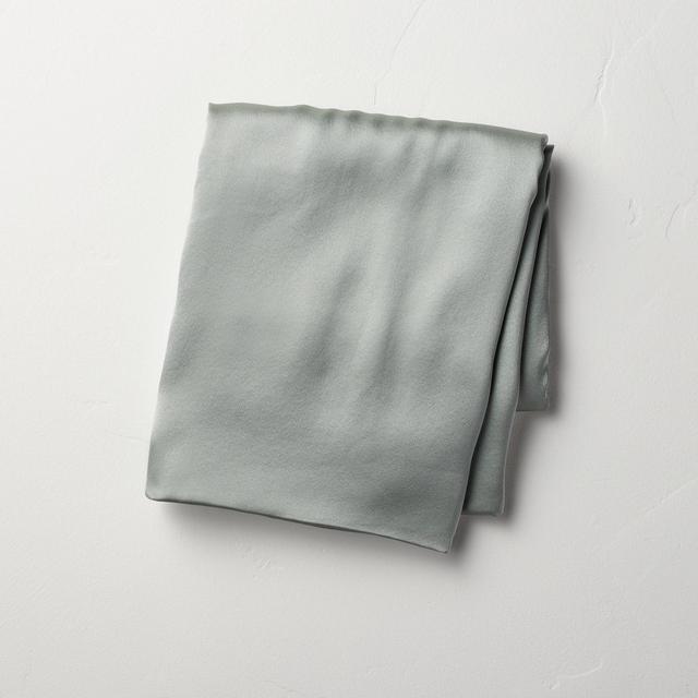 Standard Solid Silk Pillowcase Sage Green - Casaluna™