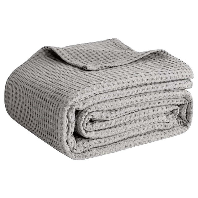 100% Cotton Blankets for Bed - Waffle Weave Blankets for Summer, Lightweight and Breathable Soft Woven Blanket for Spring (Light Grey, King (90" x 108"))