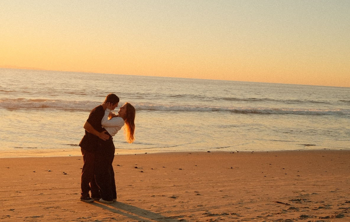 The Wedding Website of Tayler Hinrichsen and Connor MacLeod