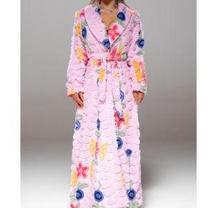 Wedding Cake Chenille Robe