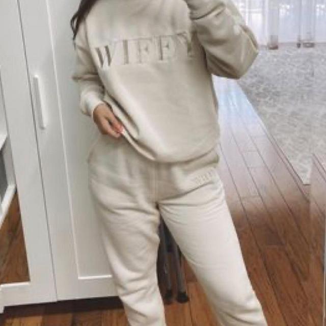 Wifey Statement Sweatpants - Champagne