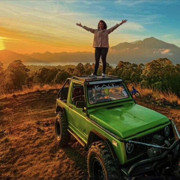 Sunrise Volcano Jeep Adventure
