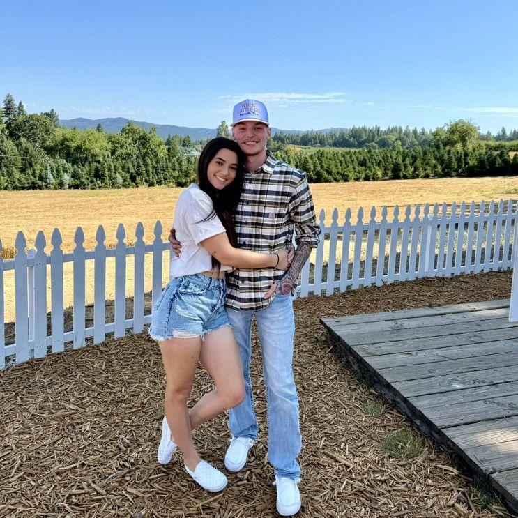 The boy comes to Cali