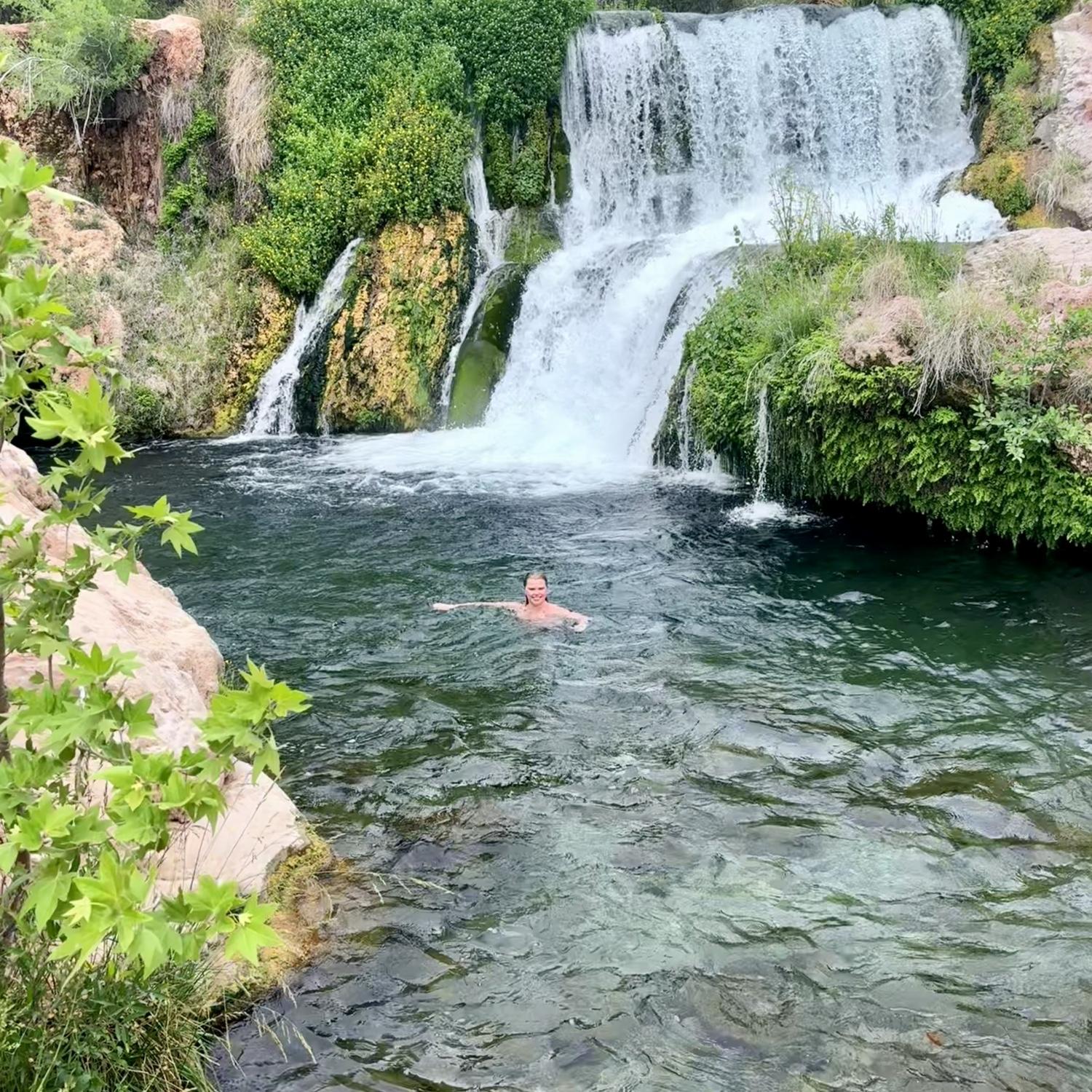 Hiking the “death hike” in AZ. 9+ miles in 90 degree heat (Symantha will say it was worth it..Brandon is still on the fence)-Strawberry AZ