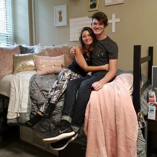 Move-in day at Queens University, 2017