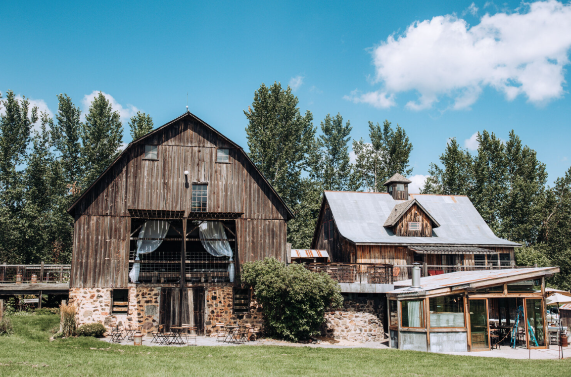 The Wedding Website of Olivia Heinze and Brian Flood