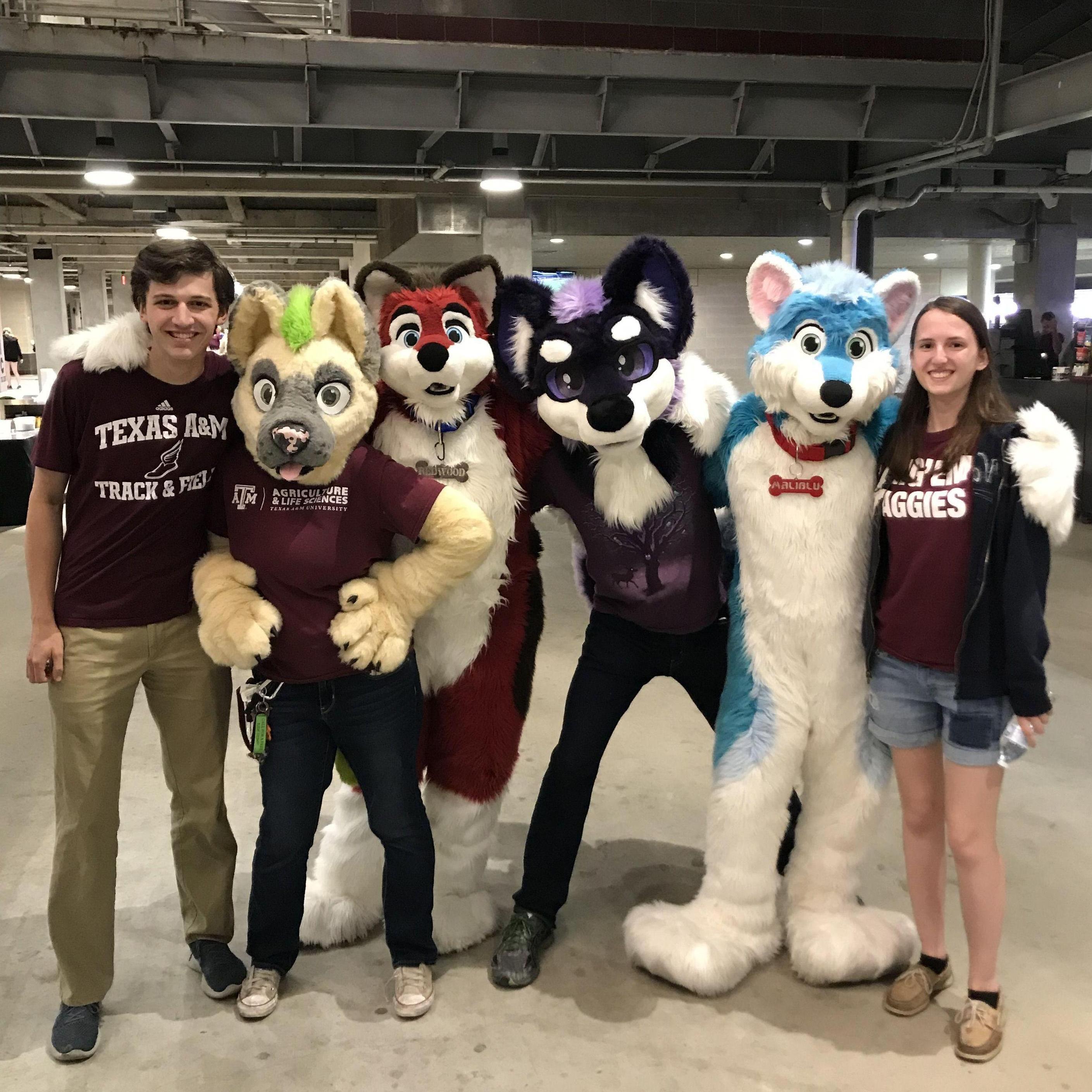 Chance encounter with the Aggie furries, April 2019