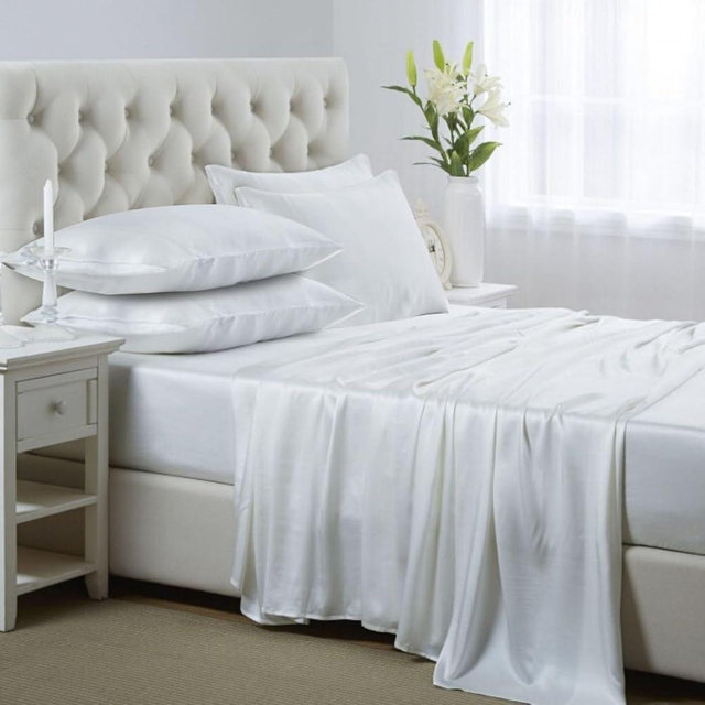 Lanest Housing Silk Satin Sheets, 6-Piece Queen Size Satin Bed Sheet Set with Deep Pockets, Cooling and Soft Sheets Queen - Ivory