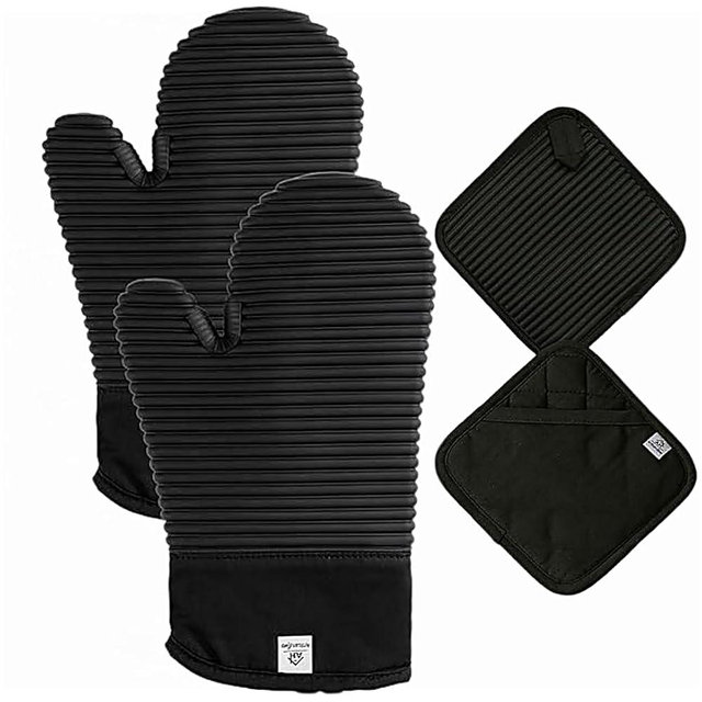 Ribbed Silicone Oven Mitts and Pot Holders Sets | Heat Resistant Silicone Hot Pads & Kitchen Mittens Accessories for Baking | Pair of Oven Gloves & Potholders for Kitchens | Black