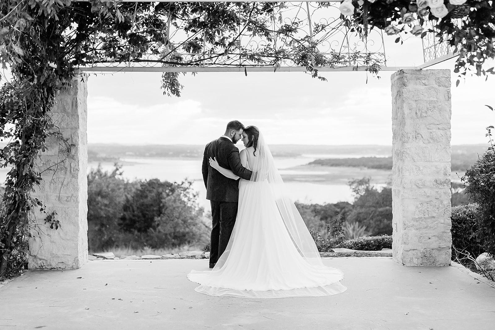 The Wedding Website of Hannah O'Brien and Cody Elliott