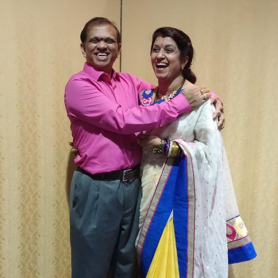 Parents of the Bride: Smt. Rupa Kamat and Sri. Mohan Kamat