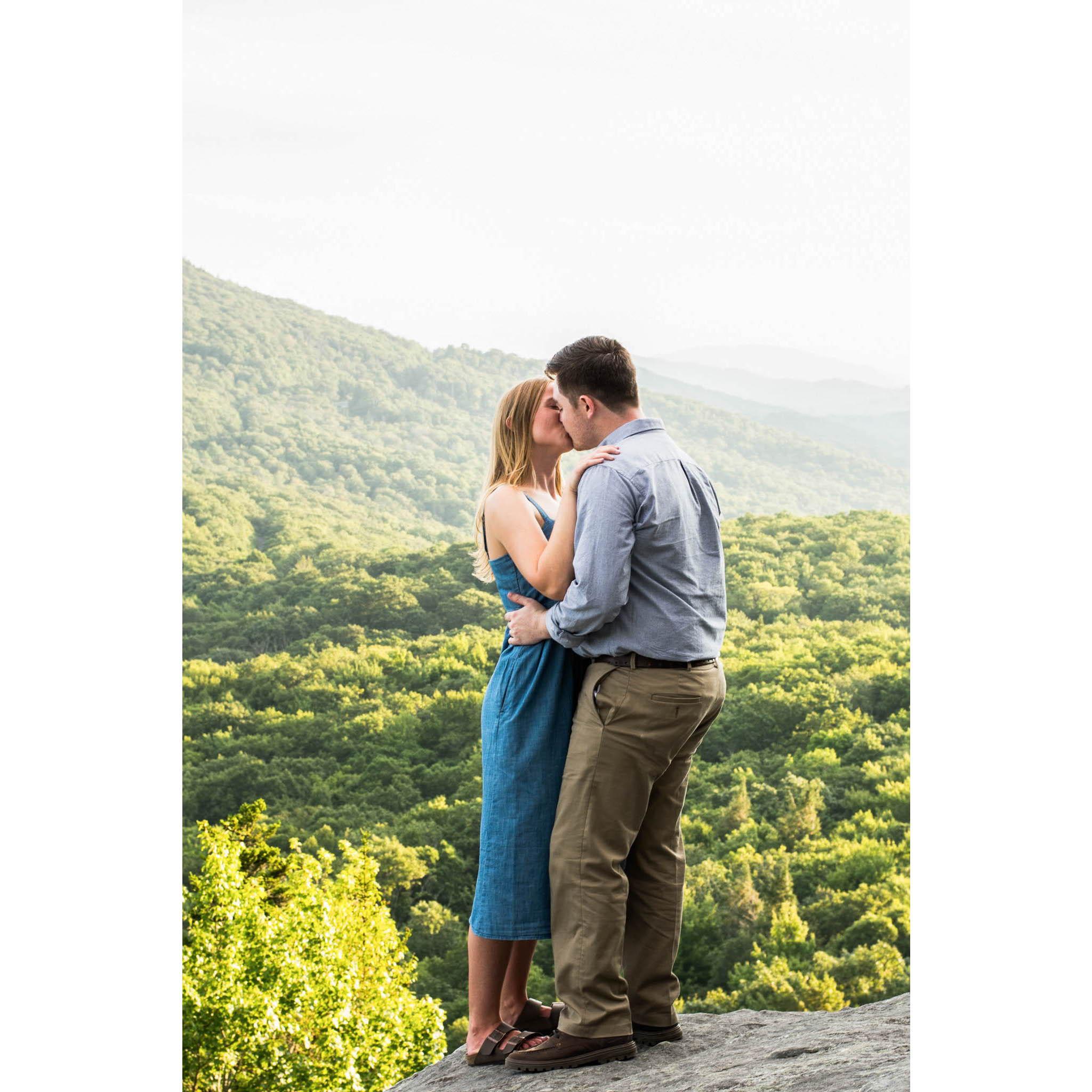 Engagement photoshoot in August in Boone