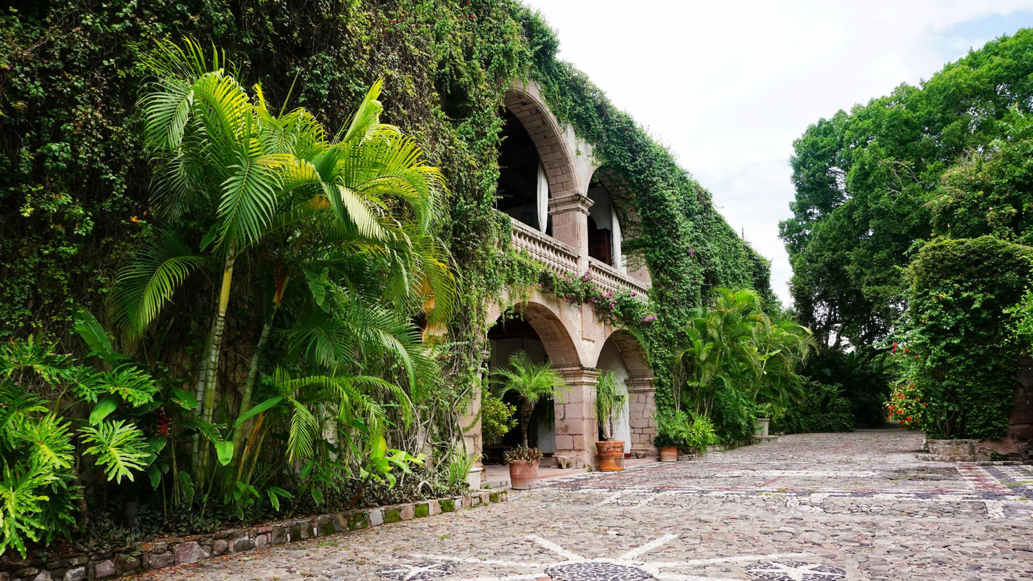 The Wedding Website of Camilla Berge and Gustavo Rangel