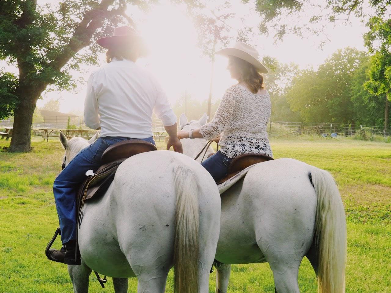The Wedding Website of Elizabeth Hynum and Devyn Henault