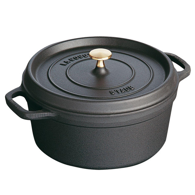 Staub Round Cocotte, 7 Quarts