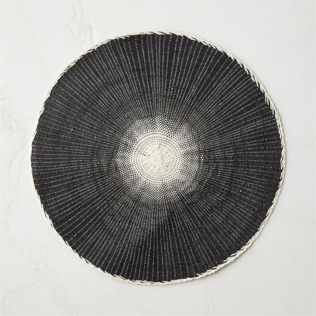 Emry Woven Black Round Placemat