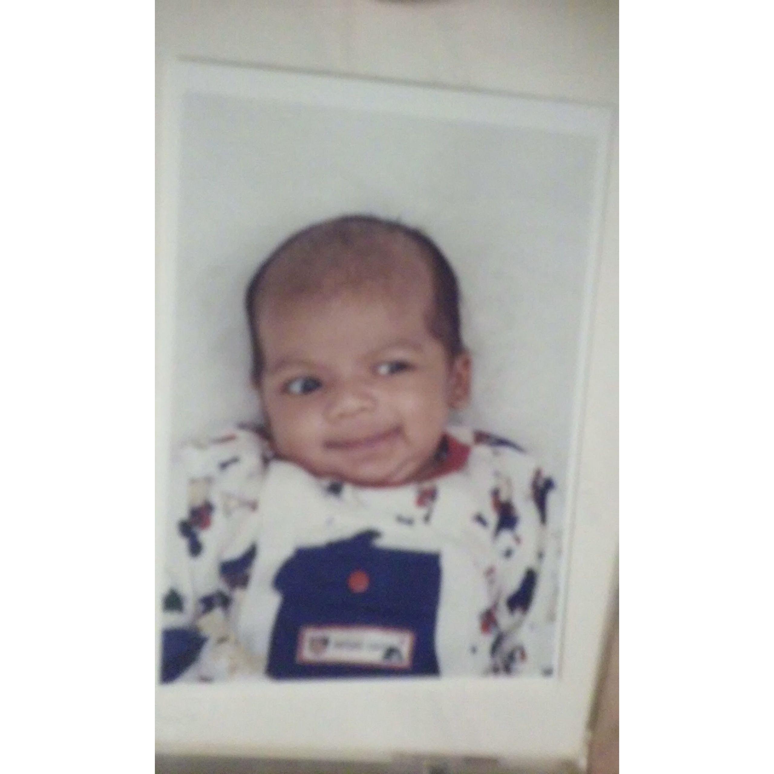 1998: Baby Shaz lookin like an old man ;)