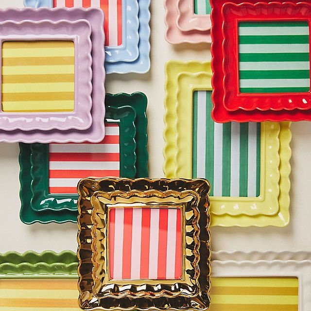 Maeve Scalloped Stoneware Picture Frame