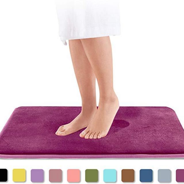 Genteele Memory Foam Bath Mat Non Slip Absorbent Super Cozy Velvet Bathroom Rug Carpet (20 inches X 32 inches, Eggplant)
