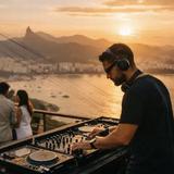 DJ Tommax sunset set at Sugar Loaf Mountain