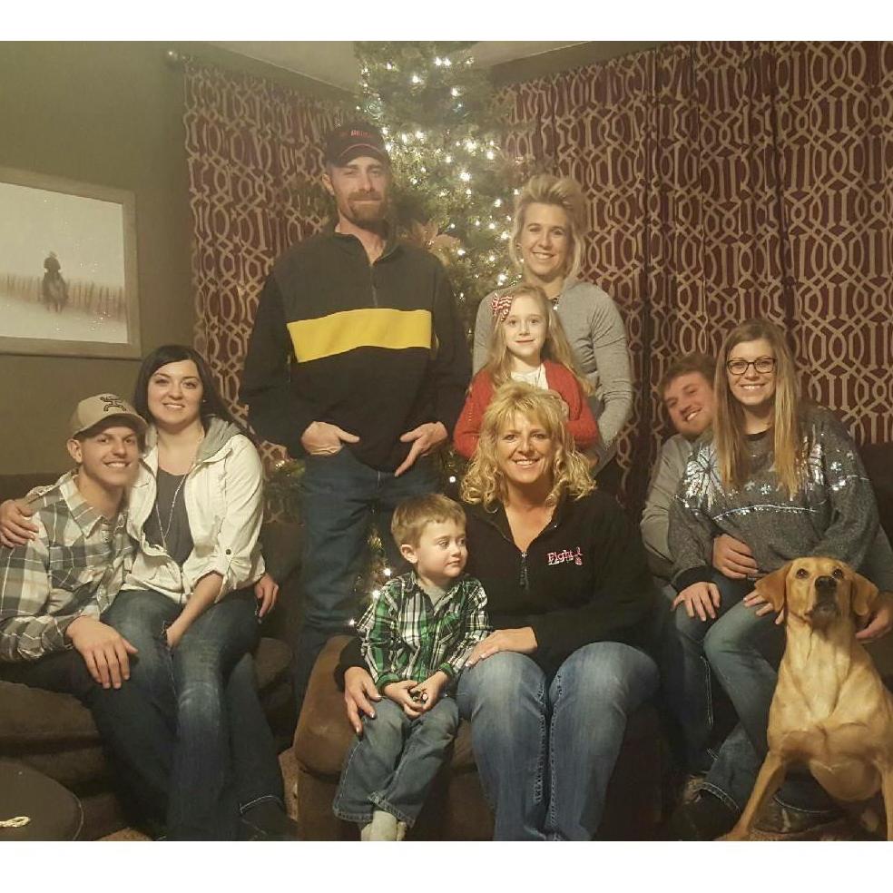 The Grooms Family.
Christmas 2016