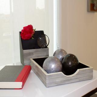 Pinstripe Paper Tray
