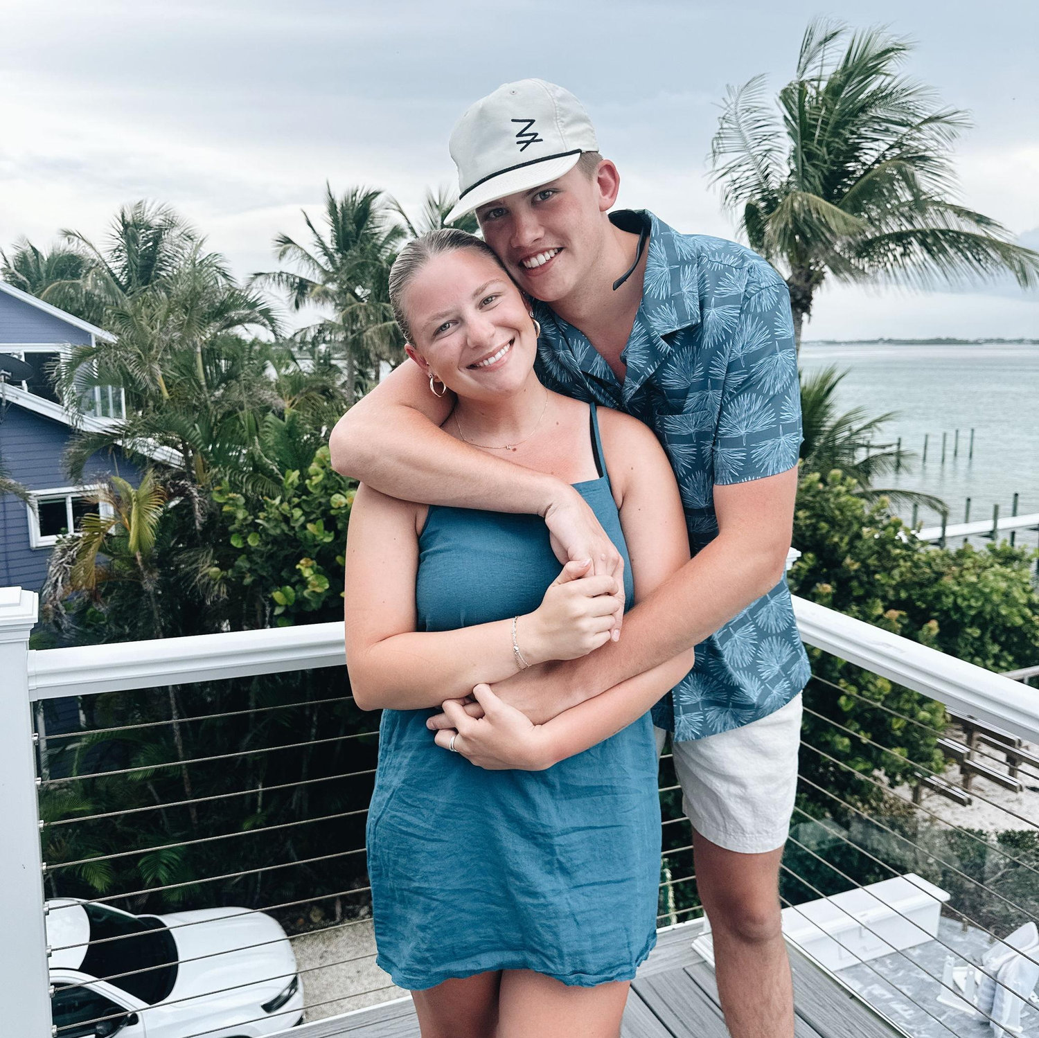 Florida!!! Nates first family vacation with mom's side of the family...He must really love me...jk!