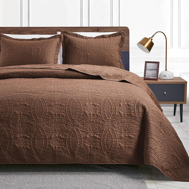 Love's cabin Quilts for Queen Bed Brown Bedspreads Bedding Set - Lightweight Bedspread Comforter - Coin Pattern Bedding Coverlet for All Season - 3 Pieces (1 Quilt, 2 Pillow Shams)