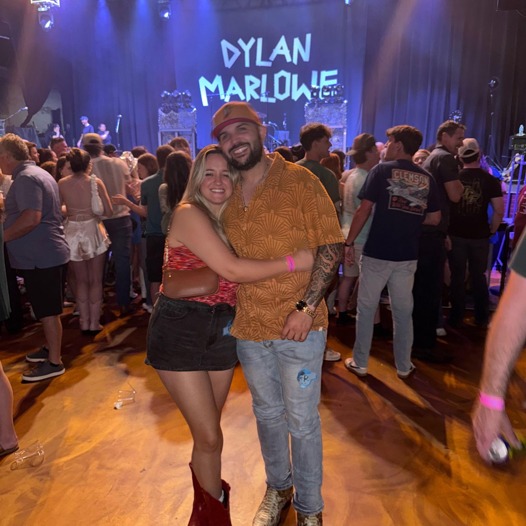 If you know us, you know we love going to concerts! Specifically country concerts.. obviously.