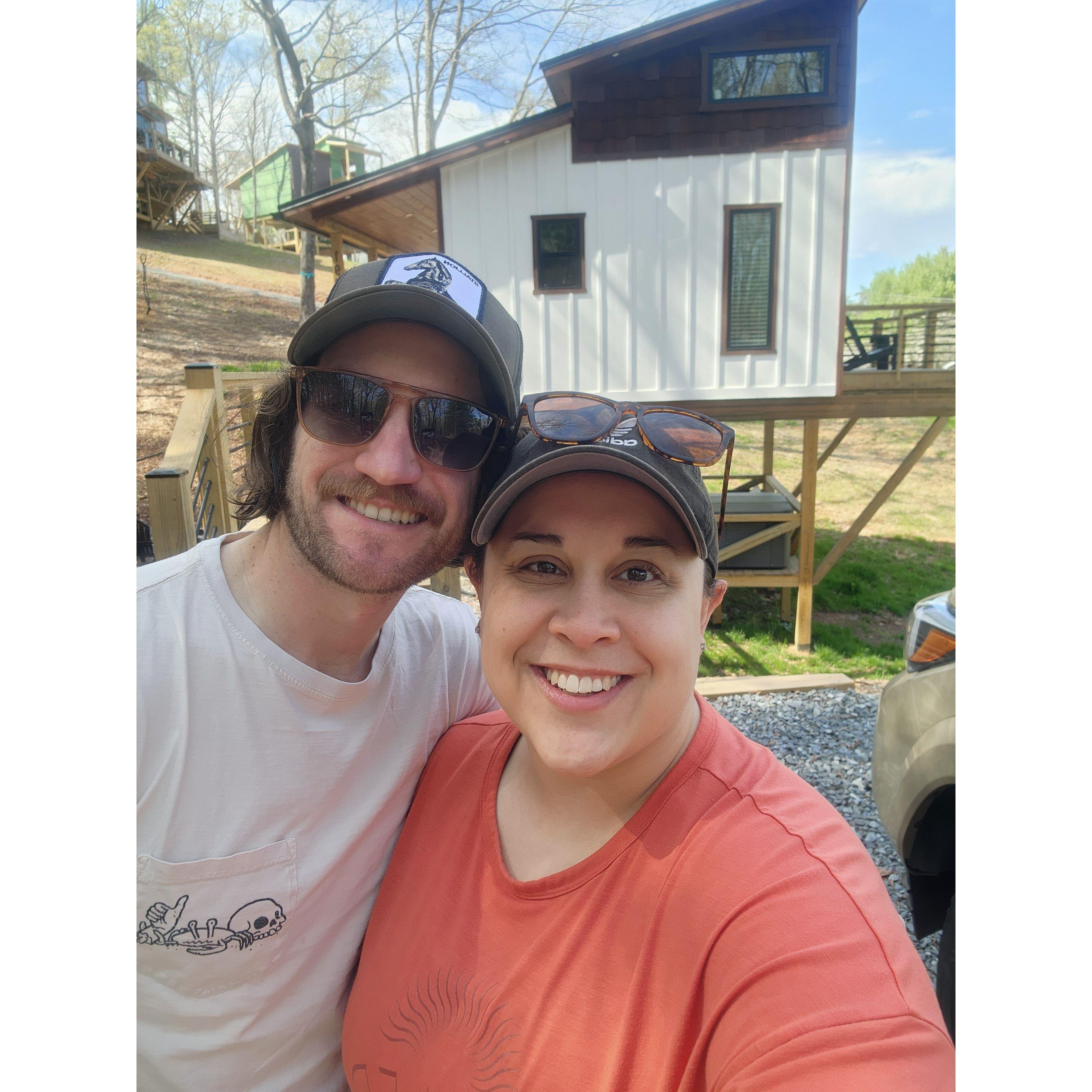 A weekend stay in Tiny’s Treehouse in Blue Ridge, GA! 04.14.24