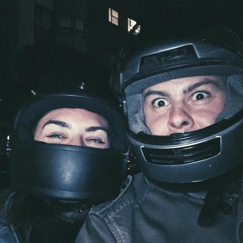 Our first Christmas date--Irish coffees at the Buena Vista, Union Square to see the tree, and then over to Emmy's Spaghetti Shack for a great dinner. Truly only doable on two wheels.