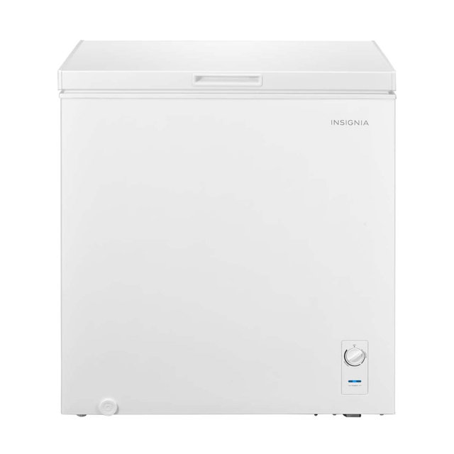 Insignia™ - 7 Cu. Ft. Garage-Ready Chest Freezer - White