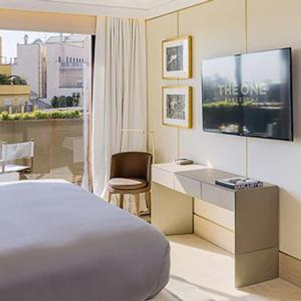 One Night in Barcelona - Post-Cruise
