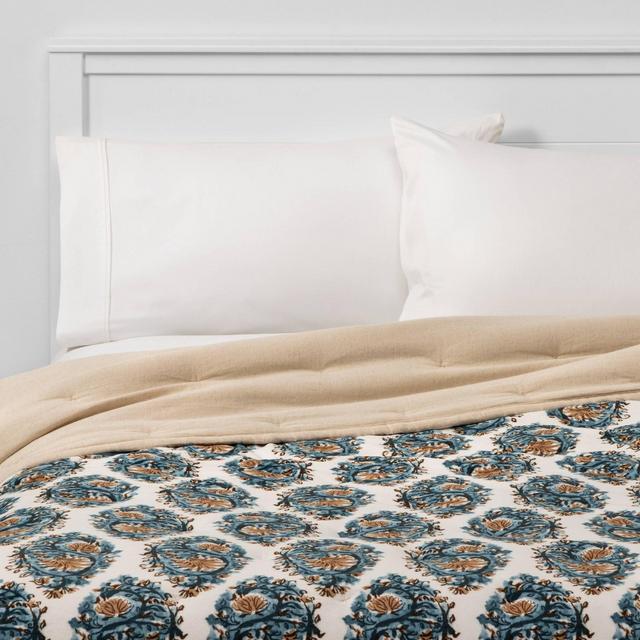 Full/Queen Paisley Print Velvet Quilt Navy - Threshold™