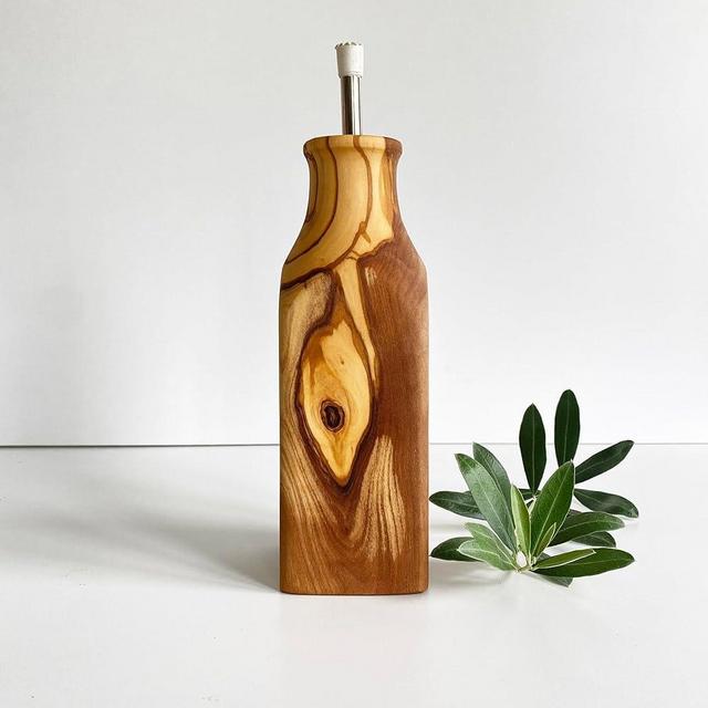 Exquisite Olive Wood Oil Dispenser Bottle,Handcrafted from Sustainable Olive Wood, Beautifully Designed for Elegant Pouring and Storage in Your Kitchen