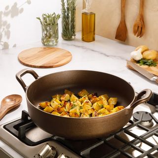 Round Cast Iron Everyday Pan