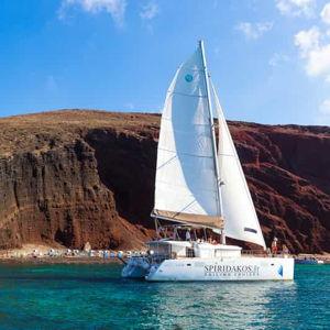 Santorini Catamaran Cruise with meal and snorkling