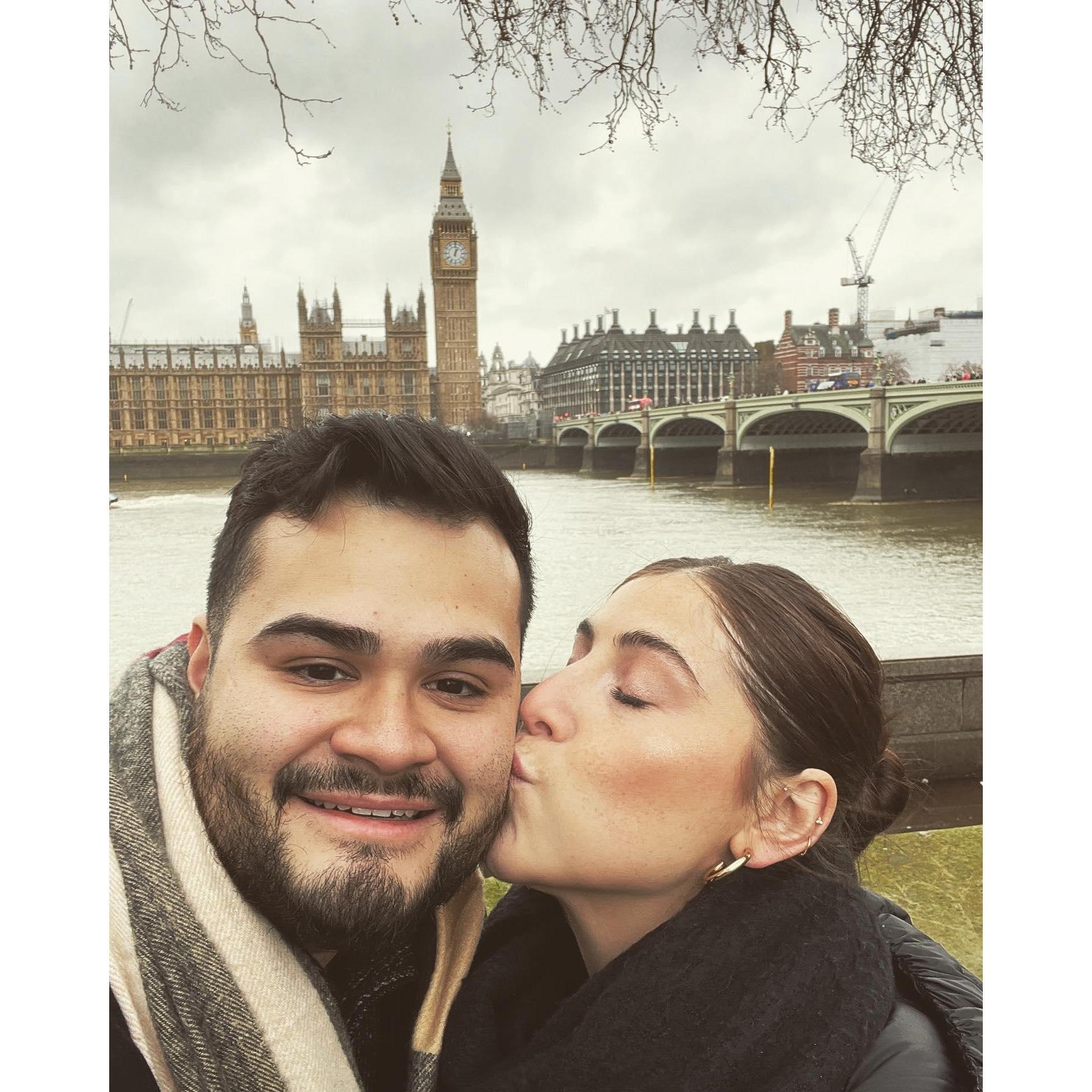 Mere minutes before the proposal. Oblivious Rachel wondering why Alex was so intent on taking pictures by Big Ben