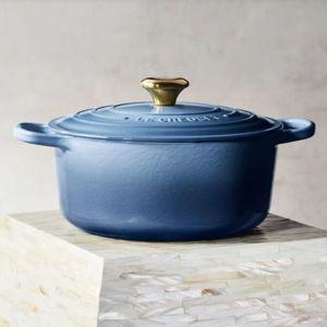 Signature Round Dutch Oven