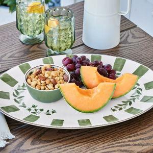 Better Homes & Gardens 18-inch Oval Bamboo Melamine Serving Tray, Green