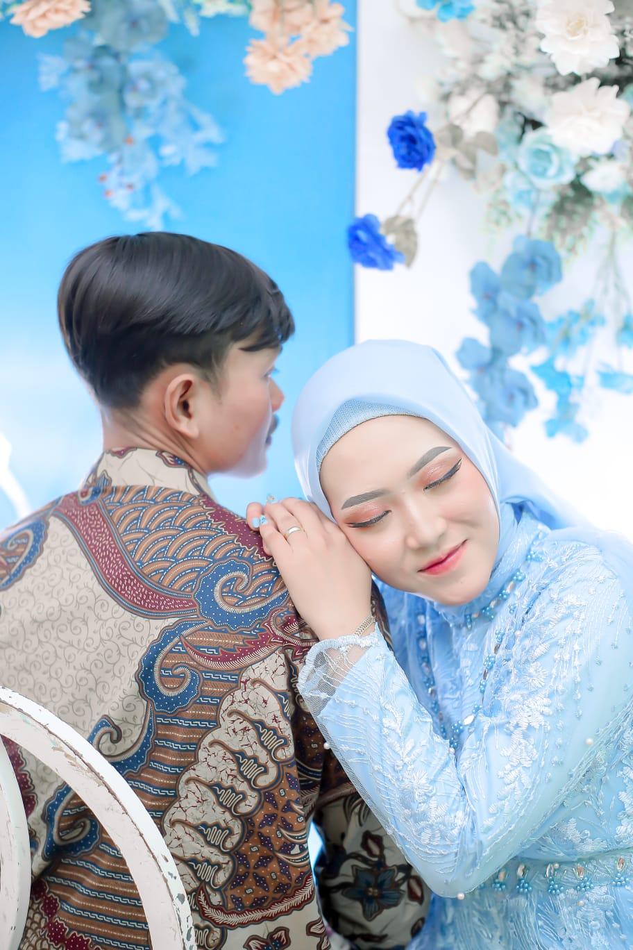 The Wedding Website of Dilla Maudina Alfionita S.Kom and Agung Kurniawan