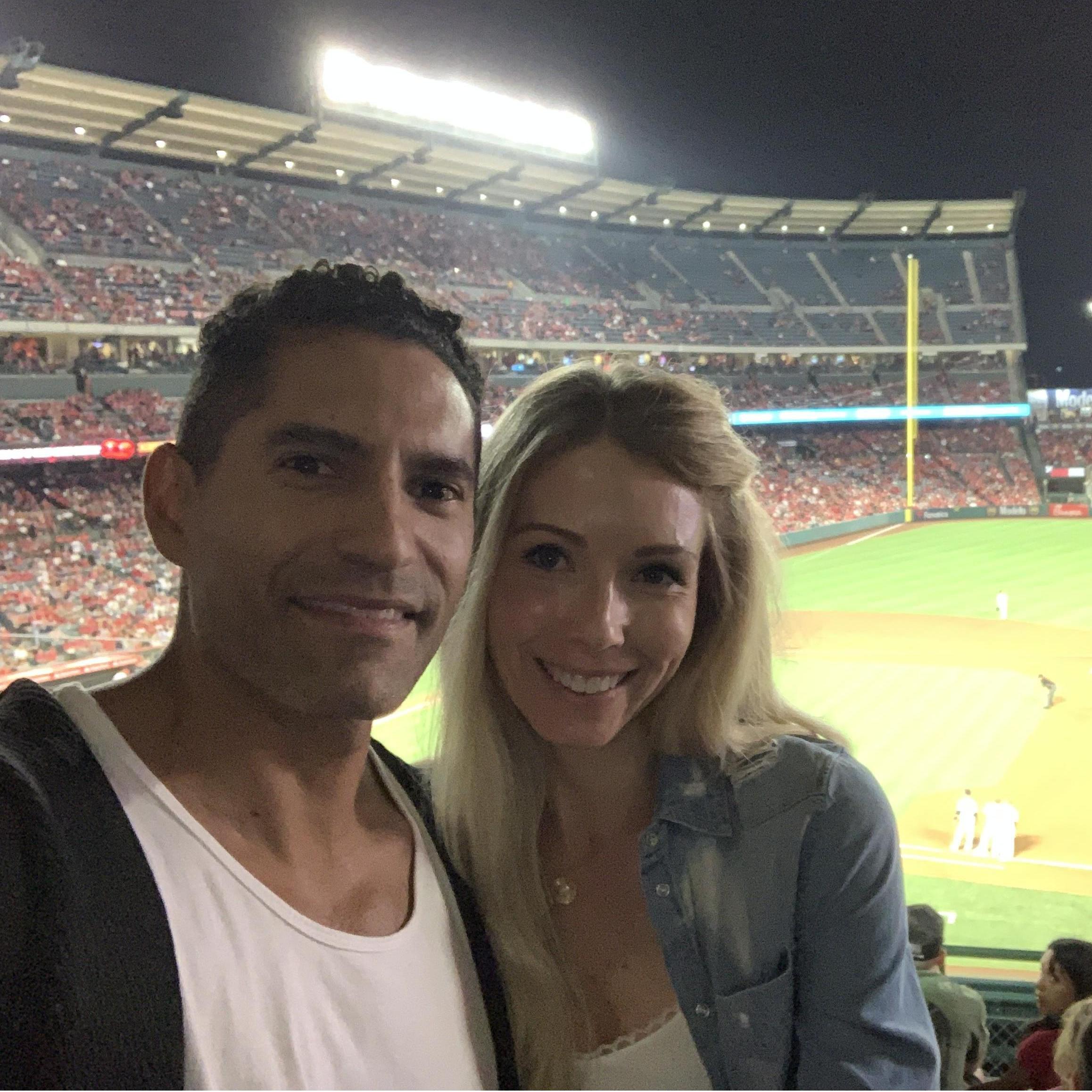 Every courtship needs a good sporting event night with the workmates.