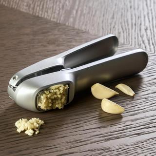 Susi 4 Garlic Press