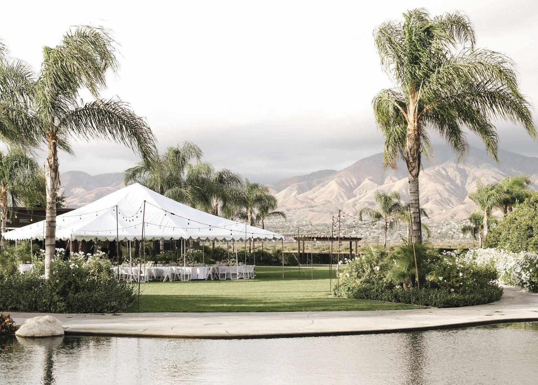 The Wedding Website of Giolena Masiasomua and Tevita Ma’ake