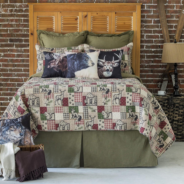 C&F Home Caleb Deer Bear Green Cabin Lodge King 3 Piece Quilt Set