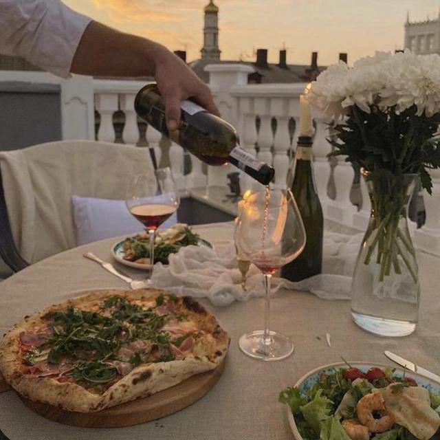 Romantic dinner
