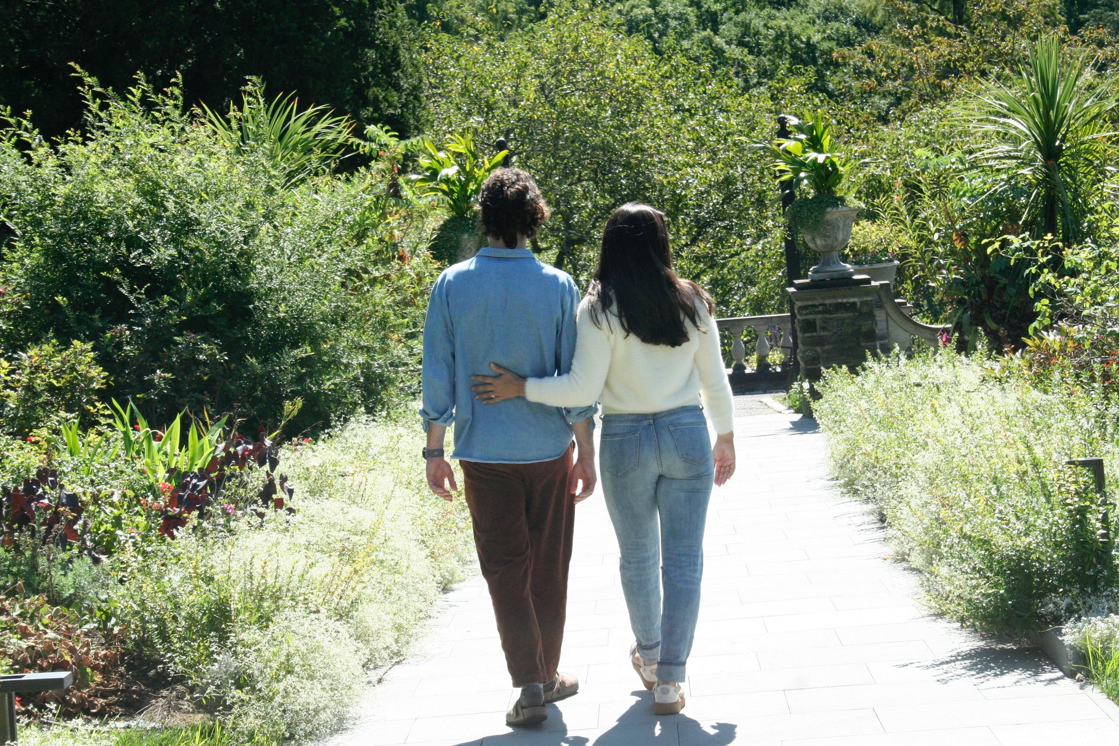 The Wedding Website of Gabriella Lipschitz and Scott Serpico