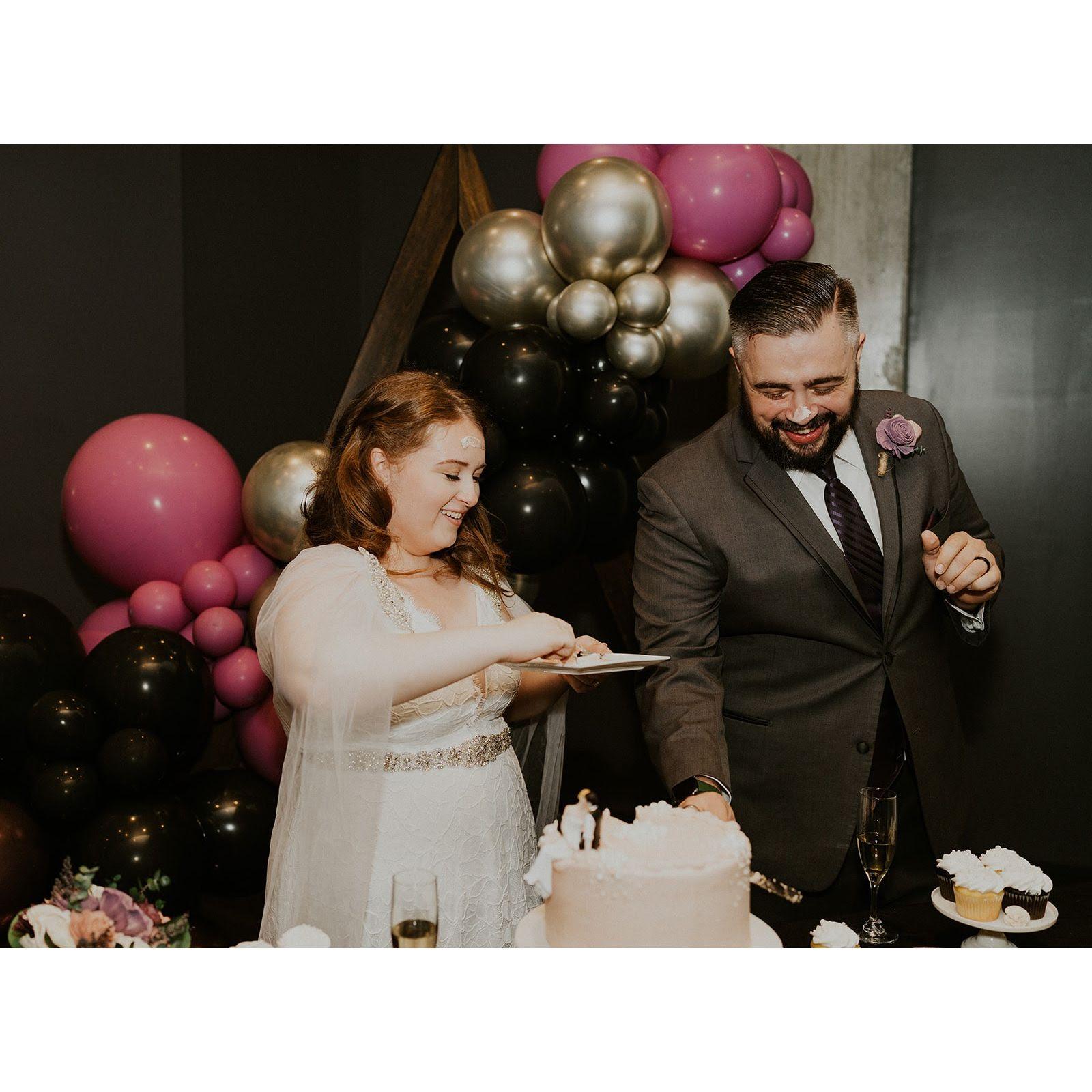 Cake Smash | Photo Cred: Moon Dwellers